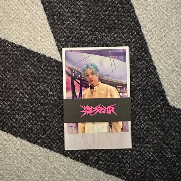 Stray Kids ★ROCK-STAR★ Album (Unsealed, Complete w/ 4 Polaroids & All Inclusions - Picture 4 of 5